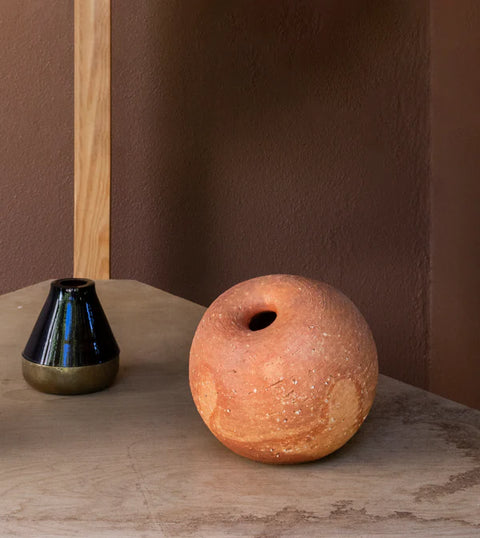 Salt vase