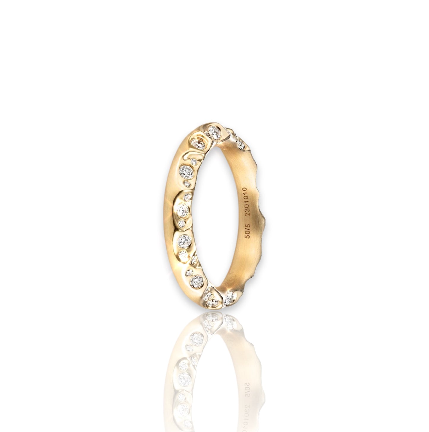 Eternity Fully paved Yellow Gold