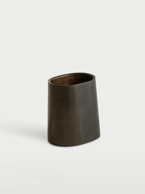 Taper Pen Stand