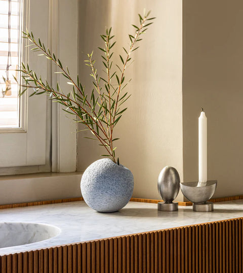Salt vase