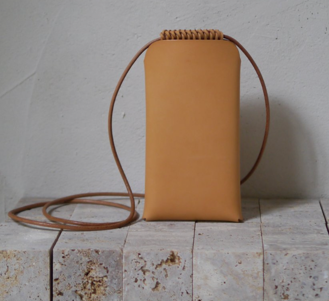 KAMARO'AN woven台湾　iphone pouch natural Kamaro'an Woven iPhone Pouch | Leather Pouch | 52 GAGE