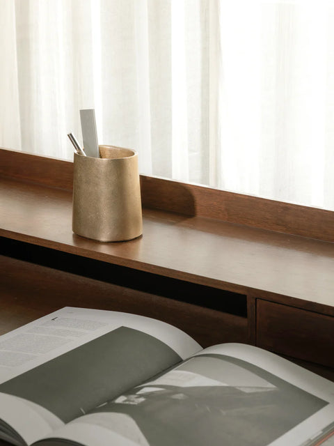 Taper Pen Stand