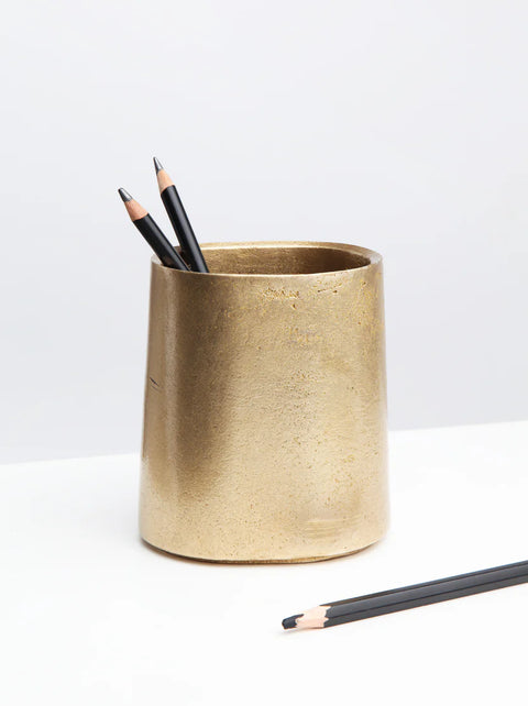 Taper Pen Stand
